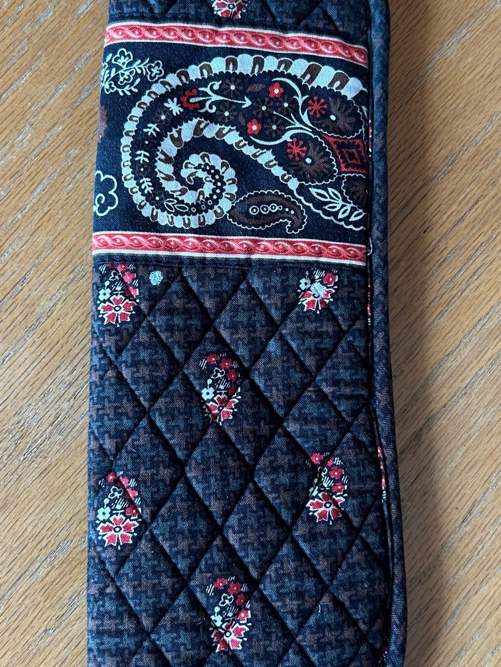 Vera Bradley Curling/Straightening Iron Cover Retired Houndstooth Brown